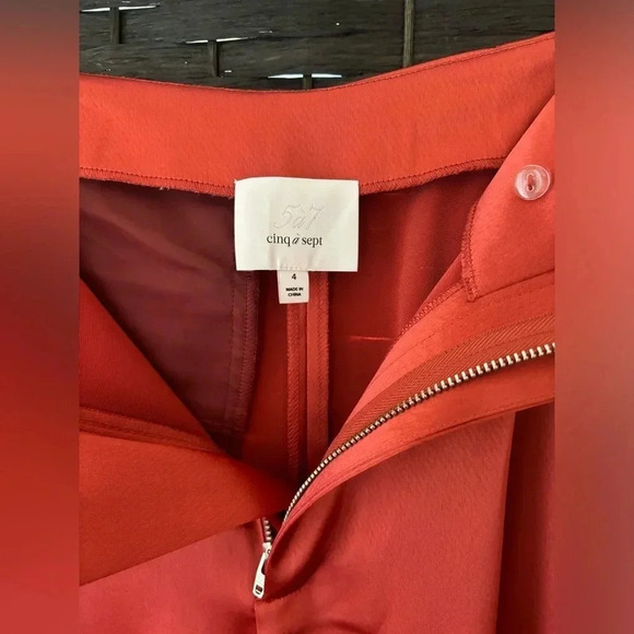 Cinq a Sept 5a7 SATIN RUTHY PANT Pleated Front Zip Closure Straight leg Size 4 - Picture 13 of 16